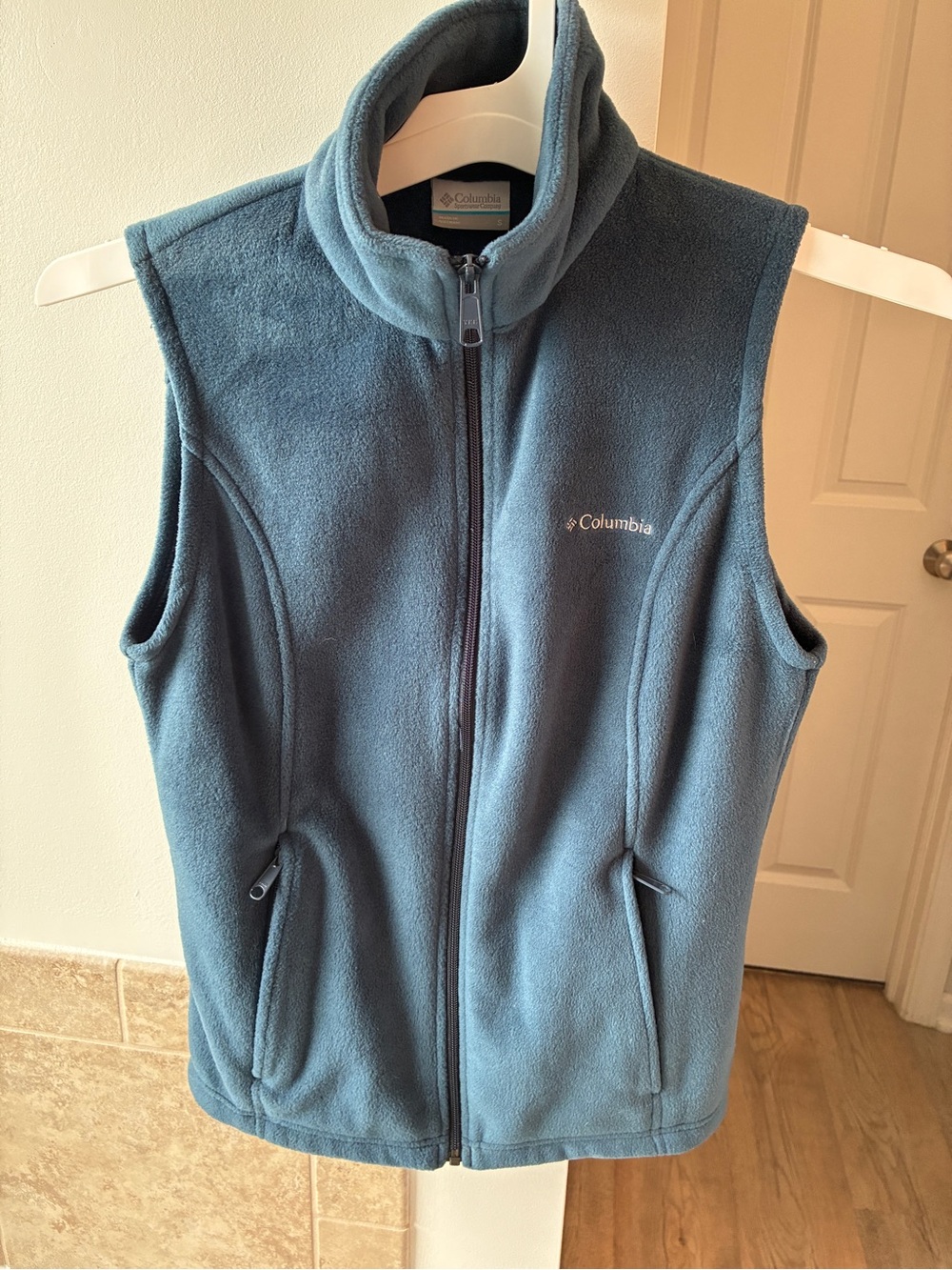 Columbia Slate Blue Fleece Vest - Zip Front